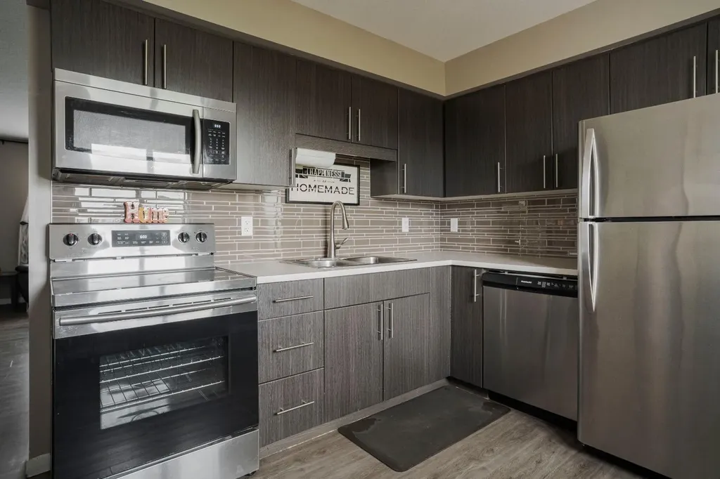 711 Beacon Hill Drive Fort Mcmurray AB T9H 3R5