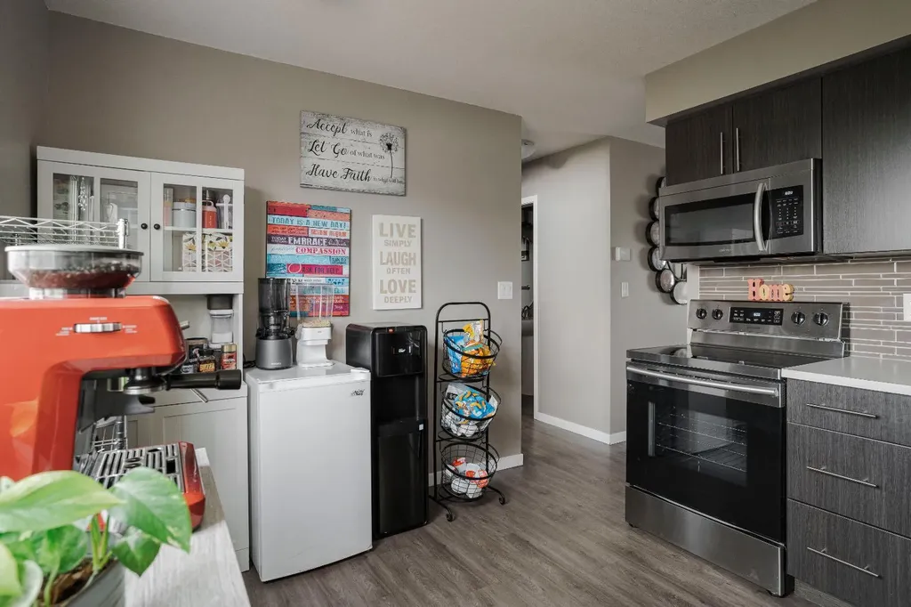 711 Beacon Hill Drive Fort Mcmurray AB T9H 3R5