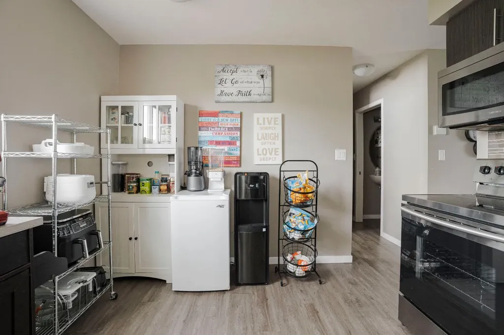 711 Beacon Hill Drive Fort Mcmurray AB T9H 3R5