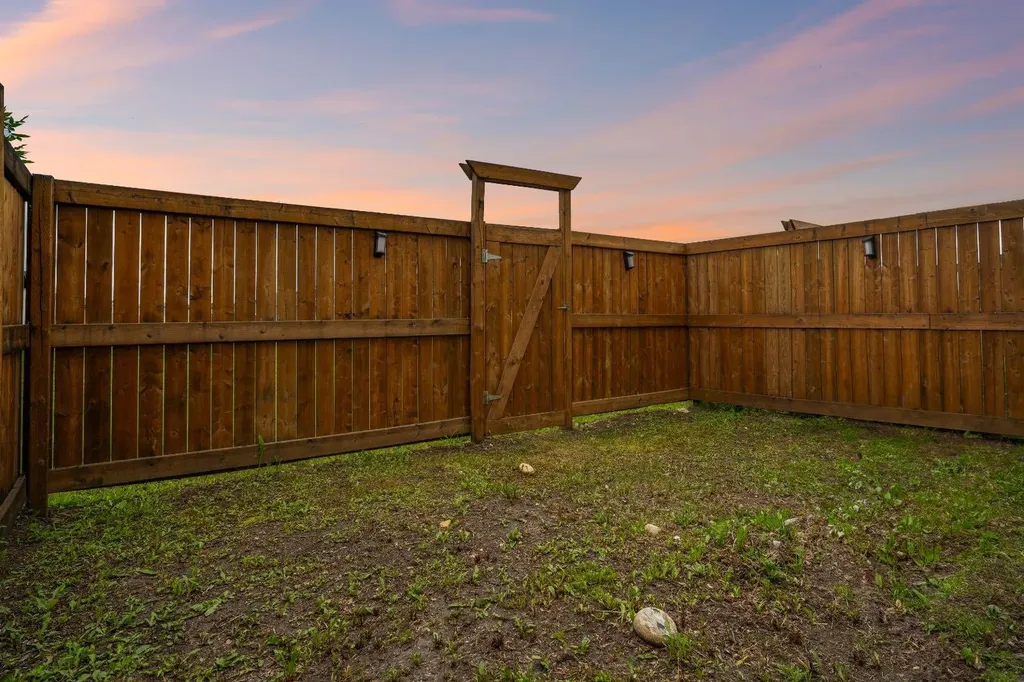711 Beacon Hill Drive Fort Mcmurray AB T9H 3R5