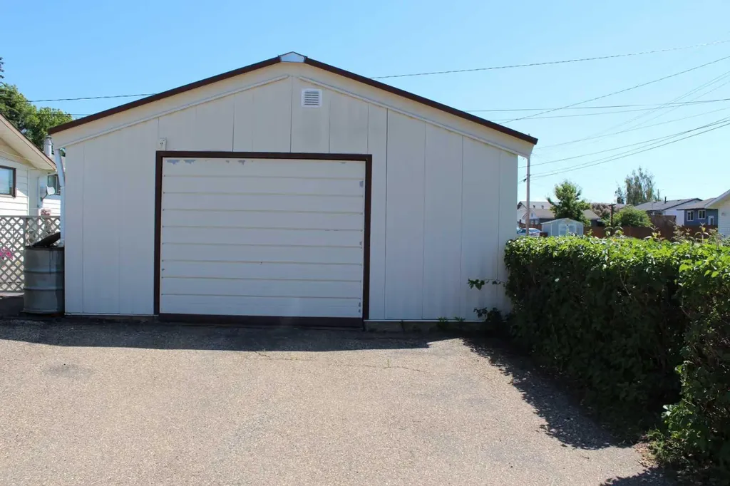 310 2nd Street SW Manning AB T0H 2M0