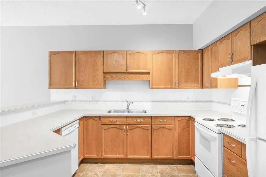 200 Lincoln Way SW Calgary AB T3E 7G7