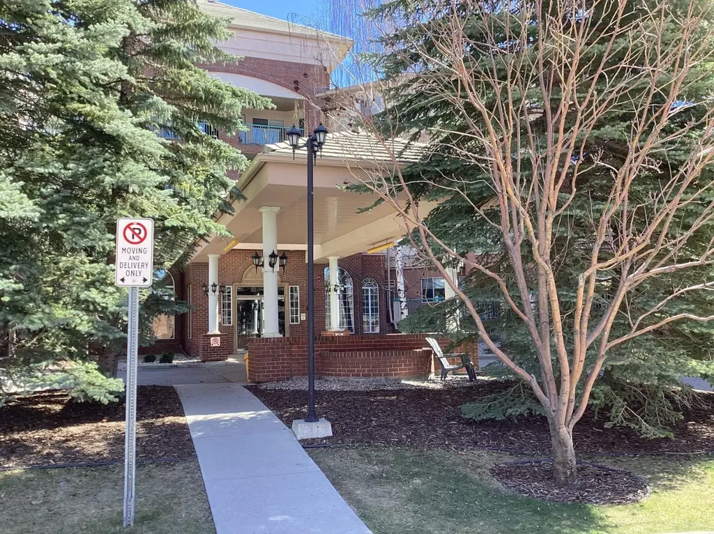 200 Lincoln Way SW Calgary AB T3E 7G7
