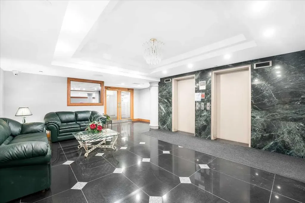 200 Lincoln Way SW Calgary AB T3E 7G7