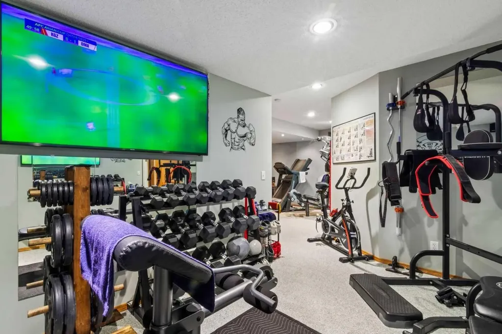 217 Douglas Glen Close SE Calgary AB T2Z 2V7