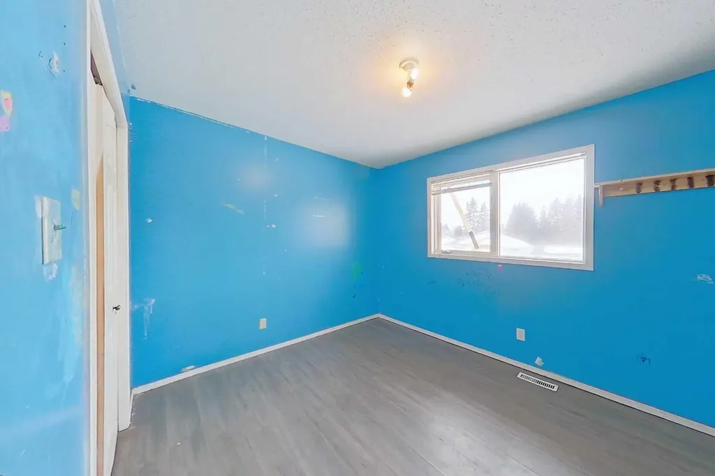 1019 12 Street SE Slave Lake AB T0G 2A3