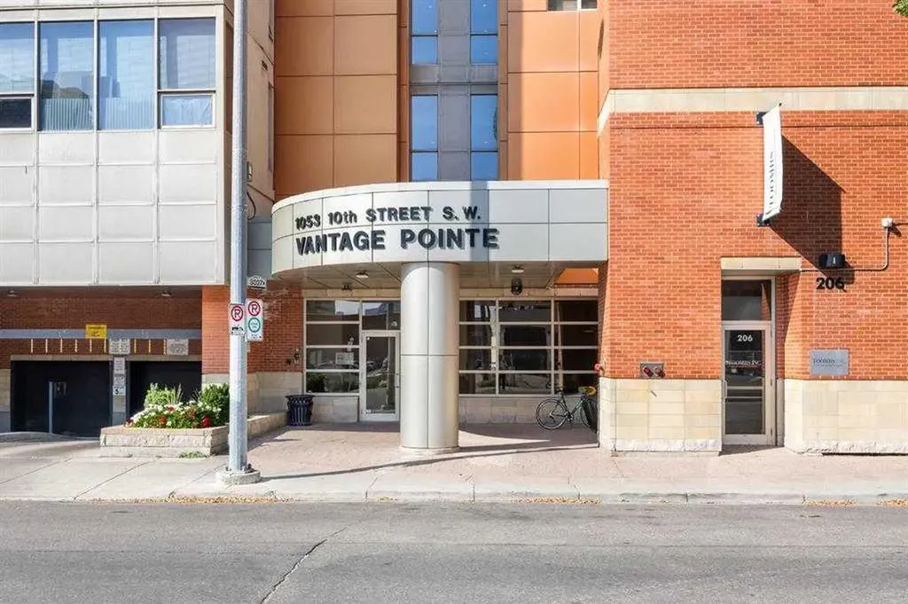 1053 10 Street SW Calgary AB T2R 1S6