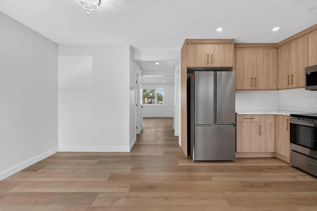 287 Pensville Close SE Calgary AB T2A 5P2