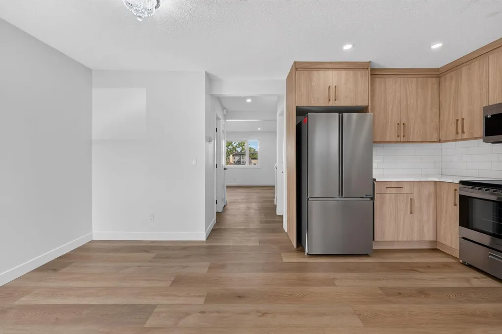 287 Pensville Close SE Calgary AB T2A 5P2