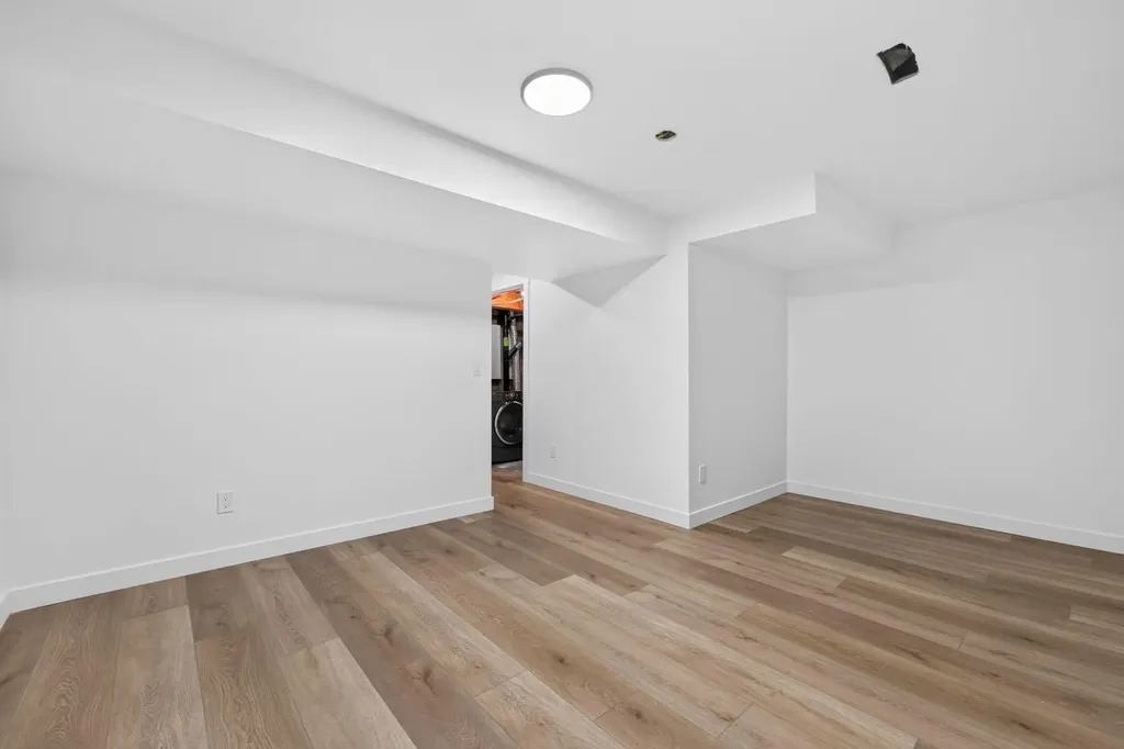 287 Pensville Close SE Calgary AB T2A 5P2