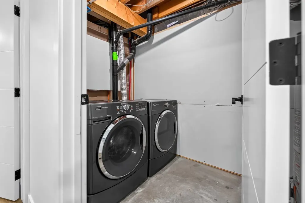 287 Pensville Close SE Calgary AB T2A 5P2