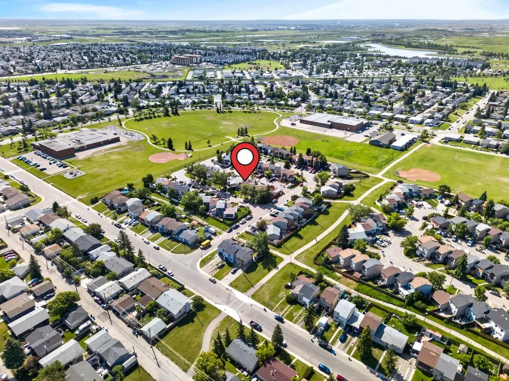 287 Pensville Close SE Calgary AB T2A 5P2