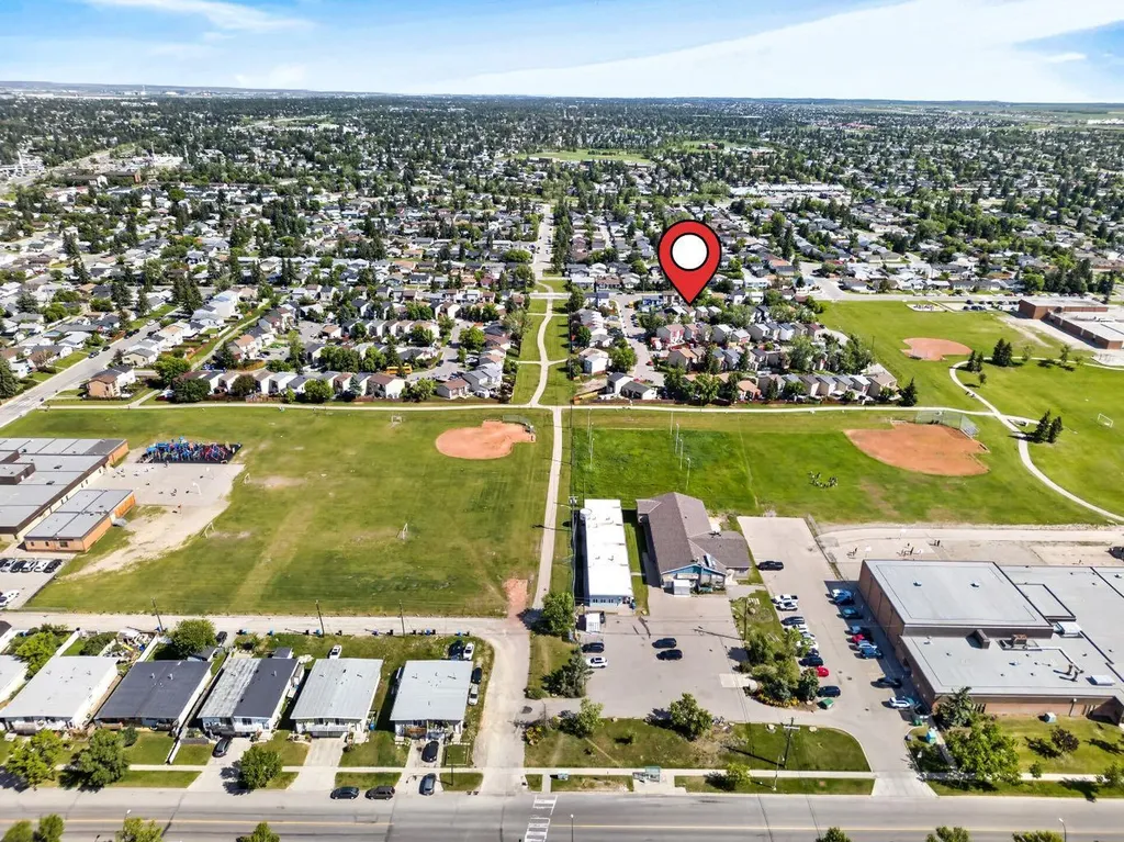 287 Pensville Close SE Calgary AB T2A 5P2
