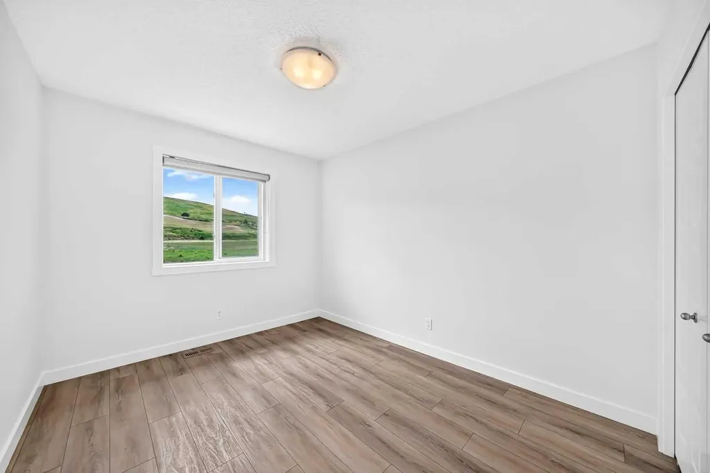 339 Wolf Creek Way SE Calgary AB T2X 4Y8
