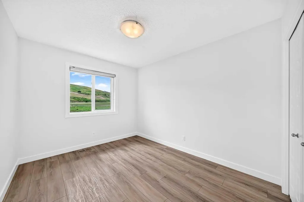 339 Wolf Creek Way SE Calgary AB T2X 4Y8