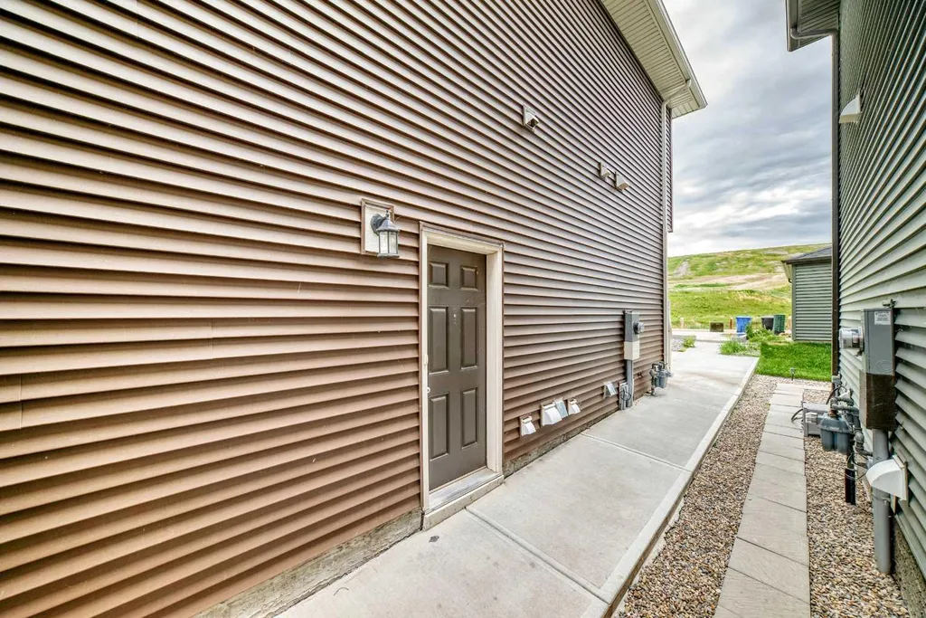 339 Wolf Creek Way SE Calgary AB T2X 4Y8