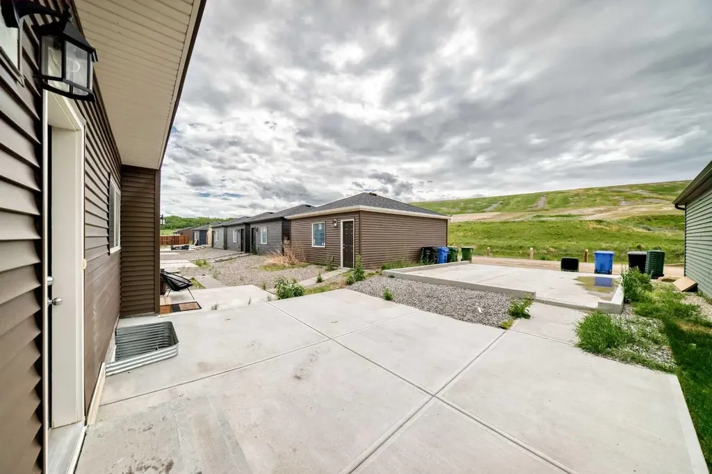 339 Wolf Creek Way SE Calgary AB T2X 4Y8