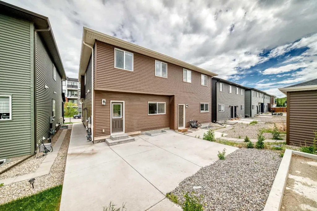 339 Wolf Creek Way SE Calgary AB T2X 4Y8
