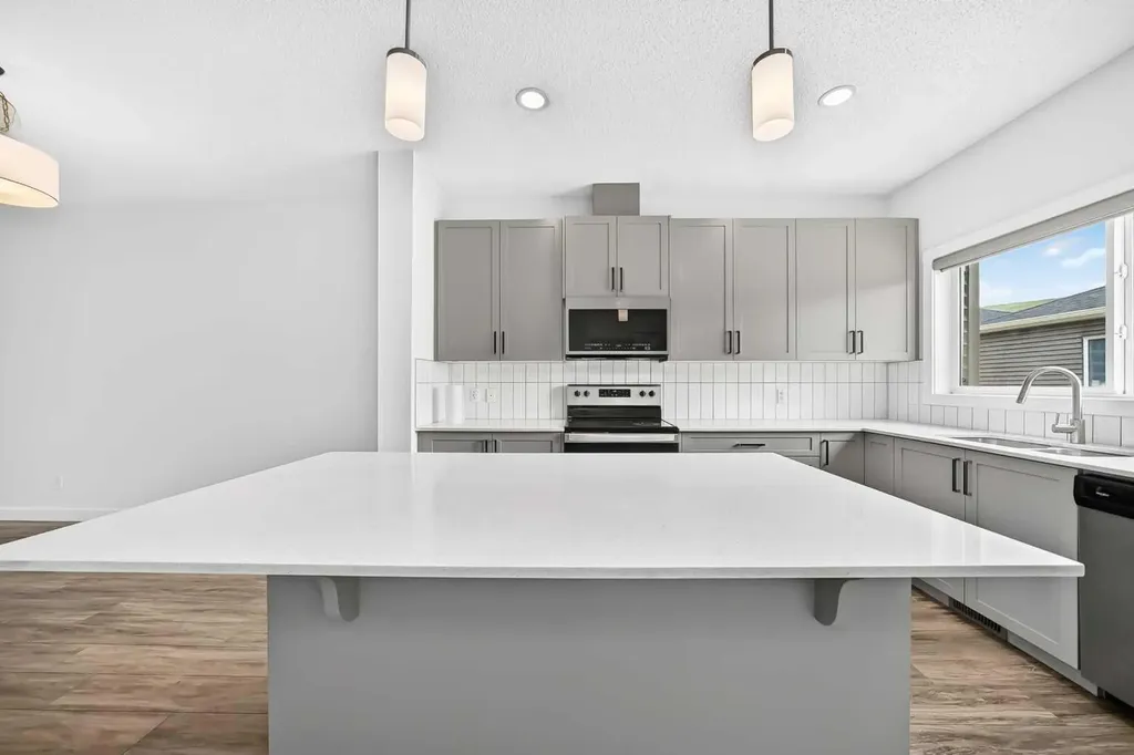 339 Wolf Creek Way SE Calgary AB T2X 4Y8