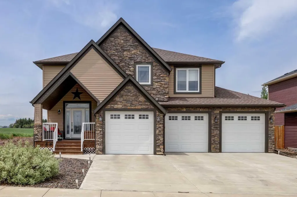 705 West Highland Link Carstairs AB T0M0N0
