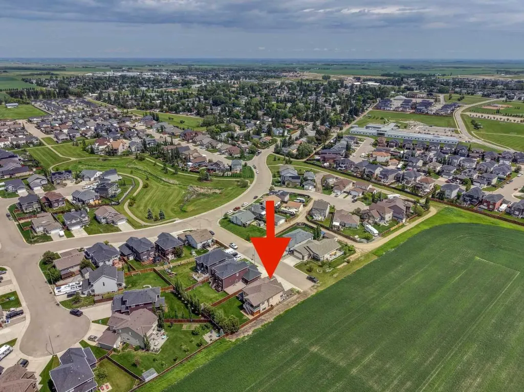 705 West Highland Link Carstairs AB T0M0N0