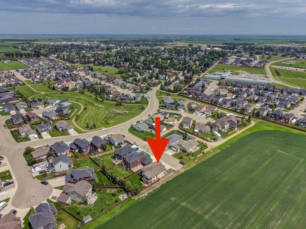 705 West Highland Link Carstairs AB T0M0N0