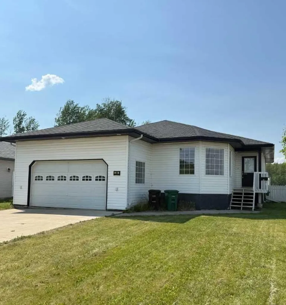 38 Bjornson Avenue High Level AB T0H 1Z0