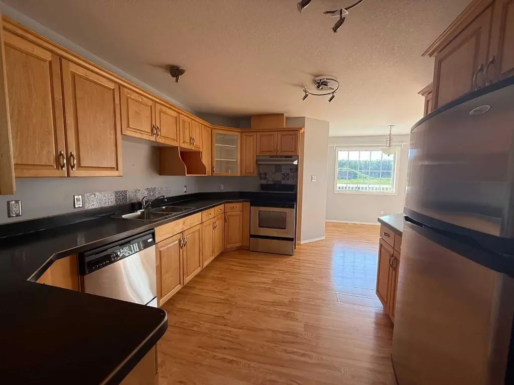 38 Bjornson Avenue High Level AB T0H 1Z0