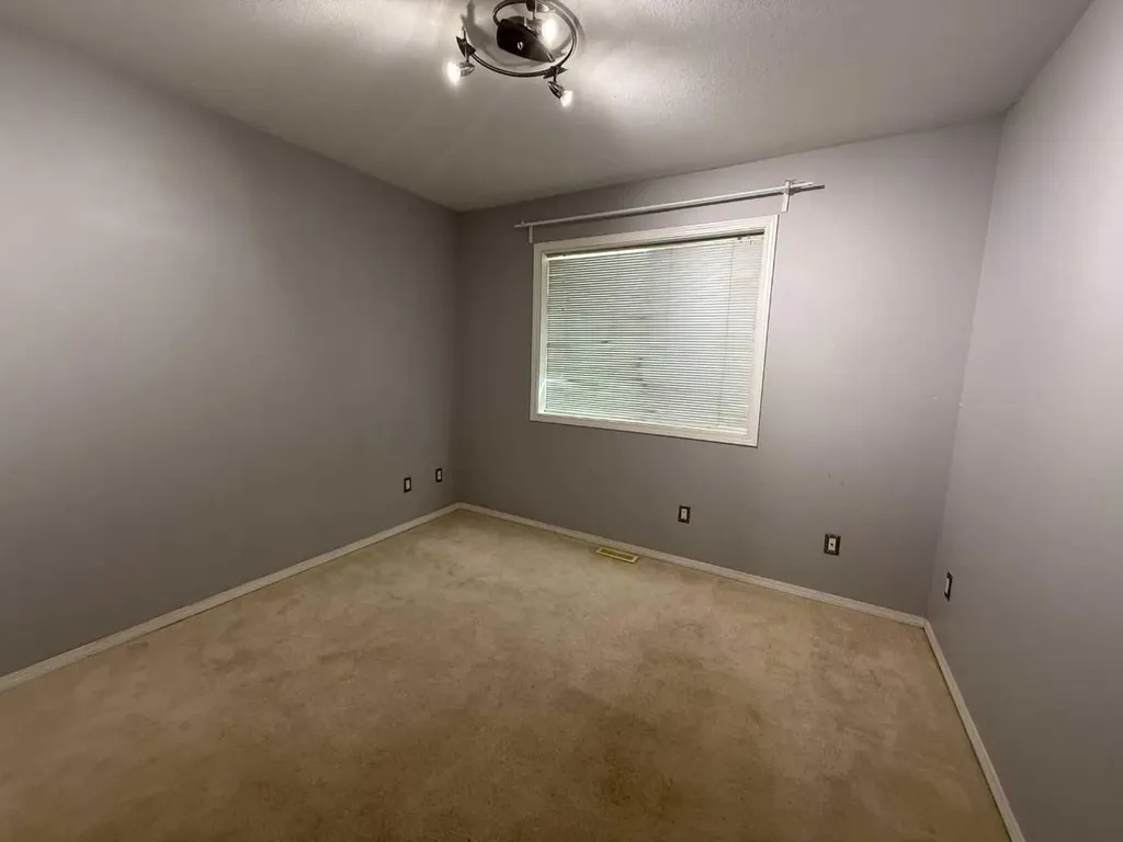 38 Bjornson Avenue High Level AB T0H 1Z0