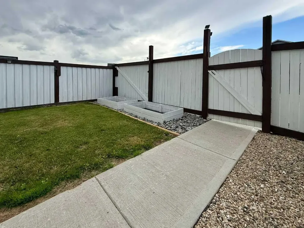8408 101 Avenue Grande Prairie AB T8X2S7