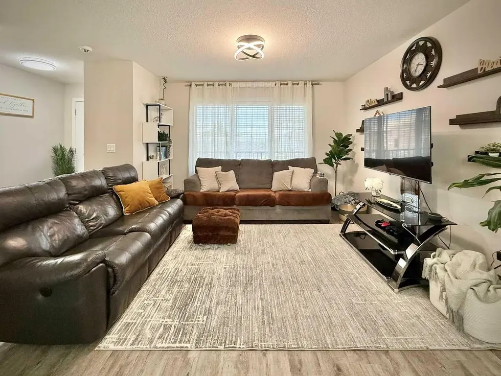 8408 101 Avenue Grande Prairie AB T8X2S7