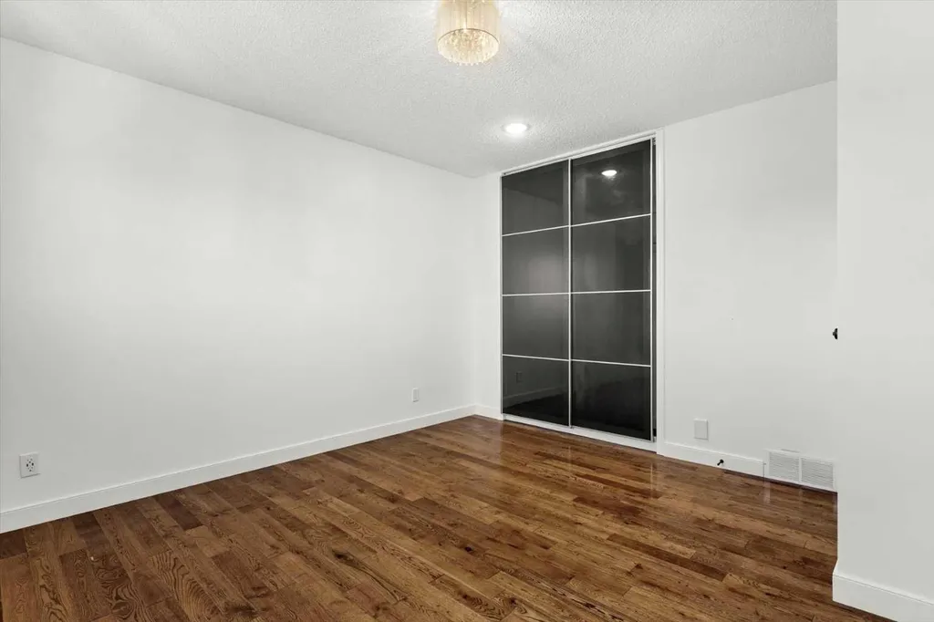 73 Sunvale Crescent SE Calgary AB T2X 2R9