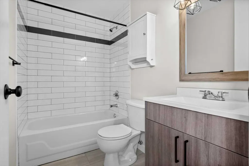 73 Sunvale Crescent SE Calgary AB T2X 2R9