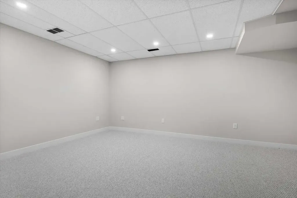 73 Sunvale Crescent SE Calgary AB T2X 2R9
