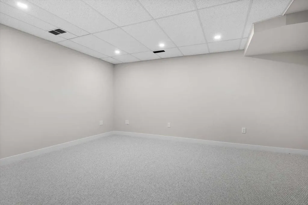 73 Sunvale Crescent SE Calgary AB T2X 2R9