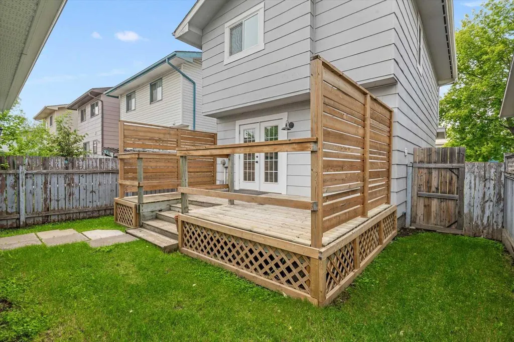 73 Sunvale Crescent SE Calgary AB T2X 2R9