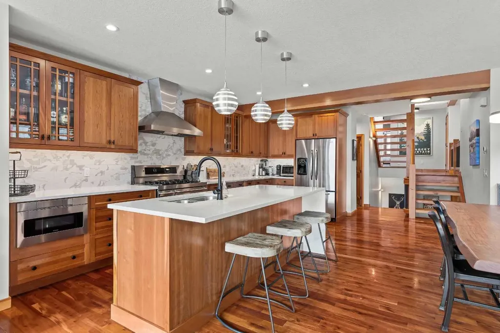 634 4 Street Canmore AB T1W 2H3
