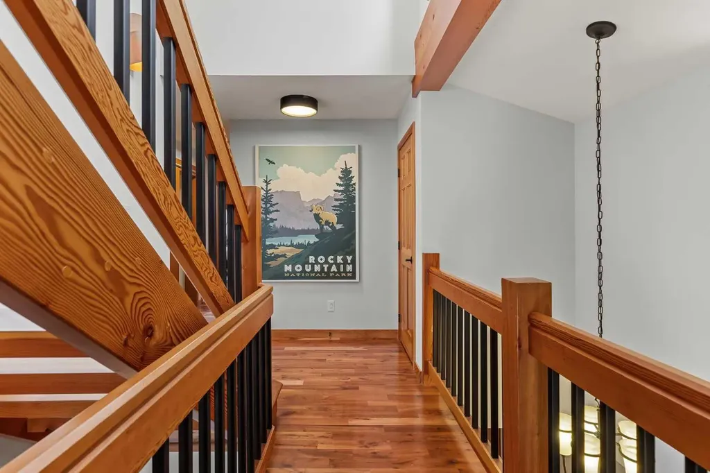 634 4 Street Canmore AB T1W 2H3