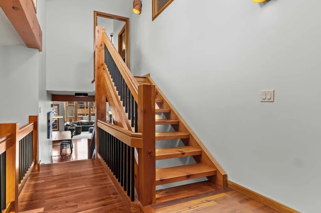 634 4 Street Canmore AB T1W 2H3