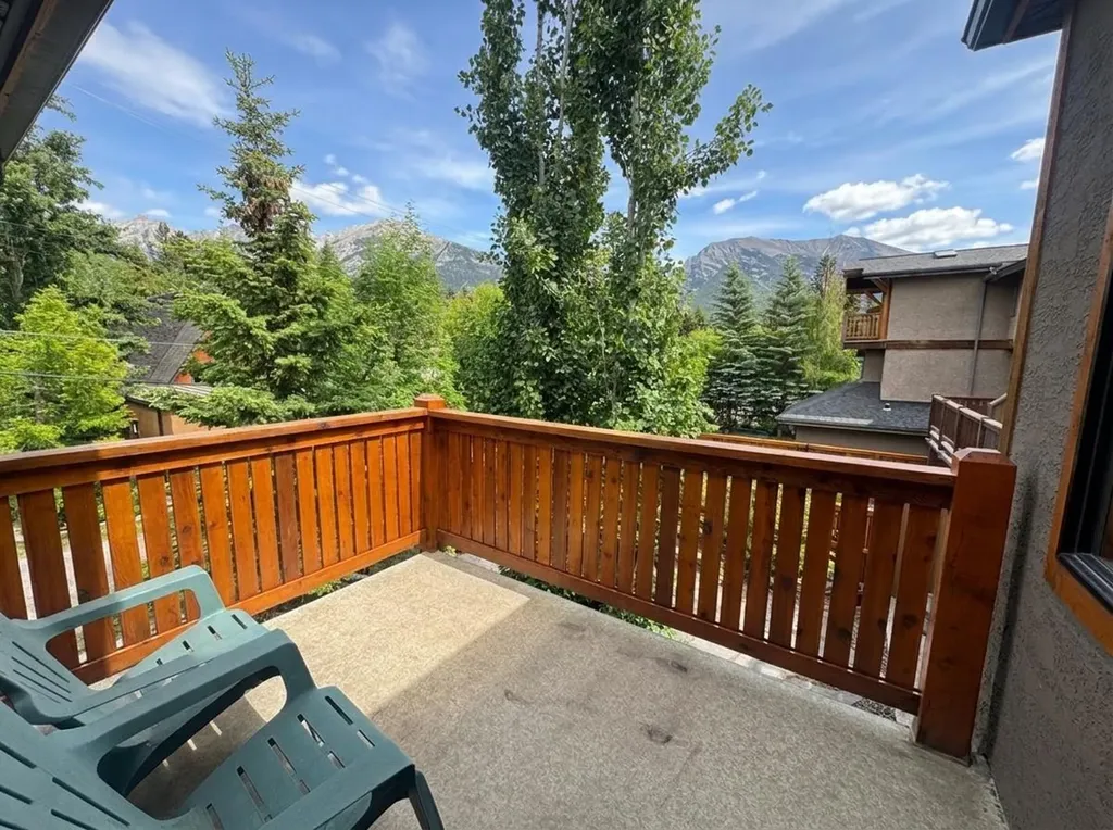 634 4 Street Canmore AB T1W 2H3