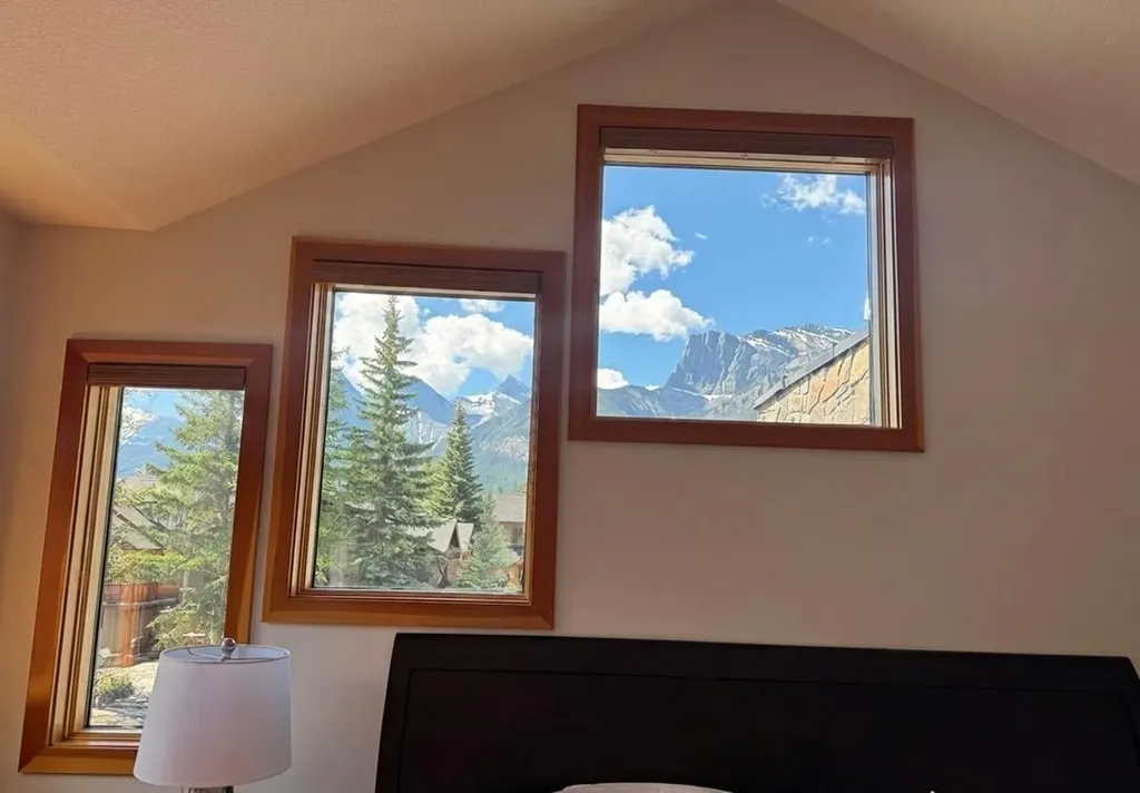 634 4 Street Canmore AB T1W 2H3