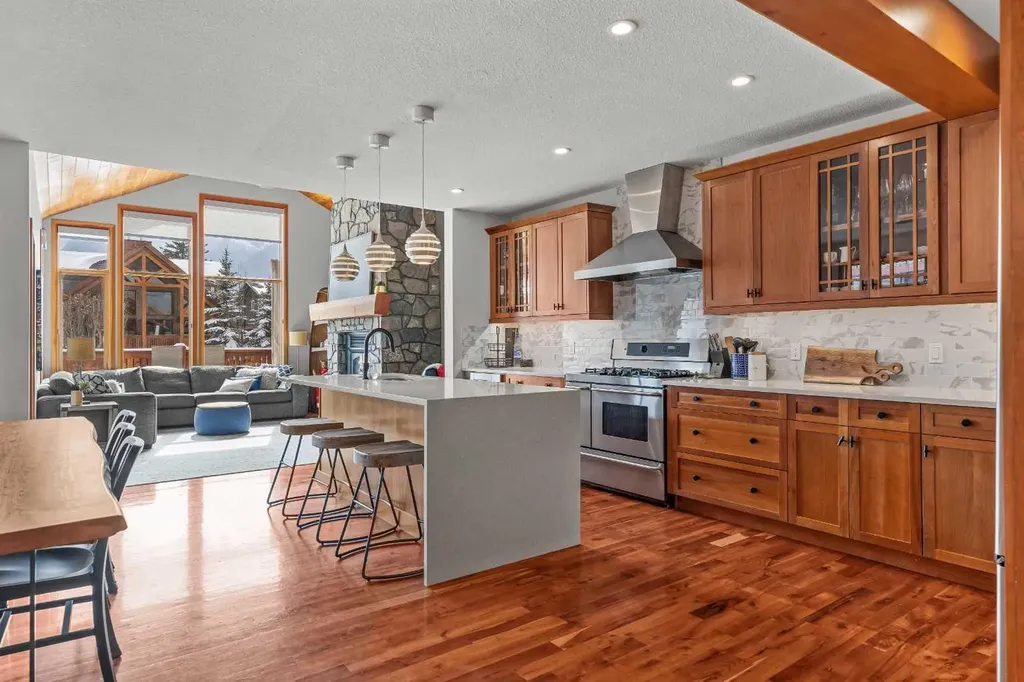 634 4 Street Canmore AB T1W 2H3