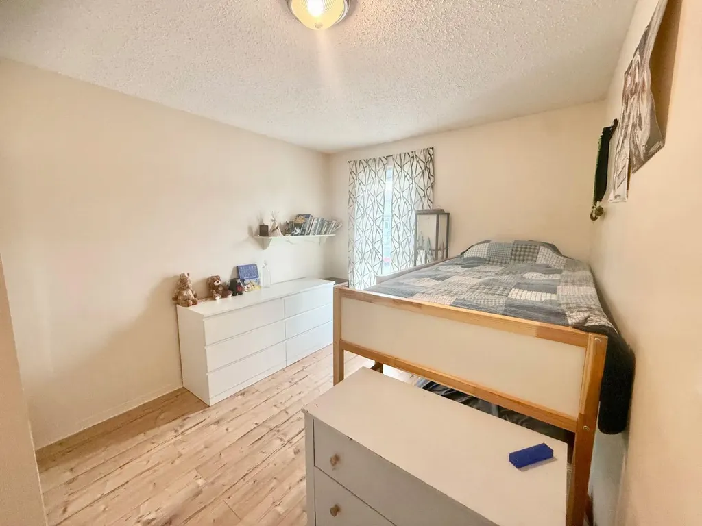 457 Collinge Road Hinton AB T7V1K8
