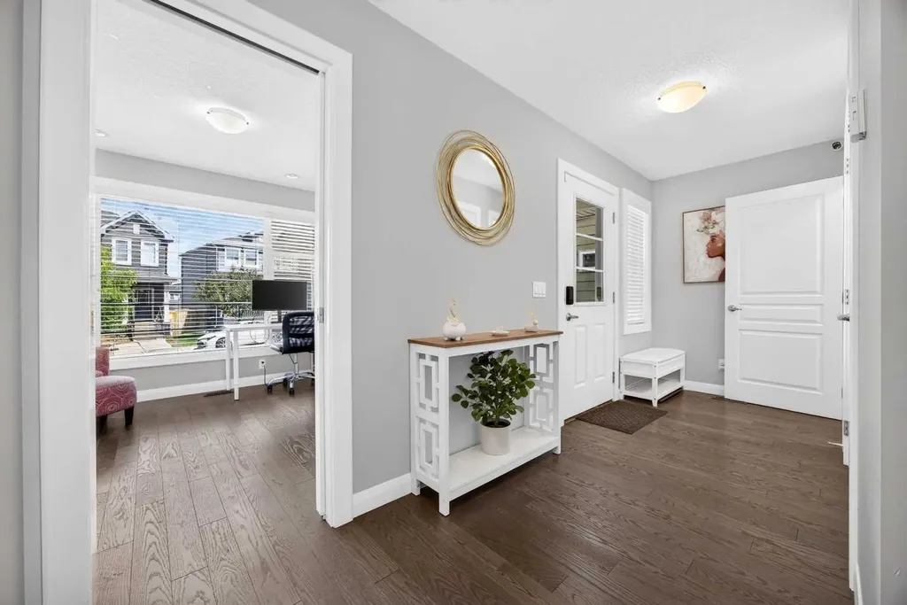 30 Evanscrest Rise NW Calgary AB T3P 0R7