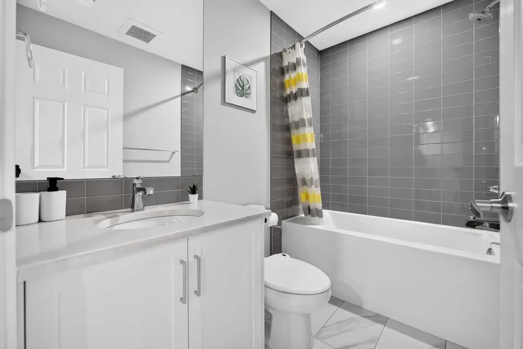 30 Evanscrest Rise NW Calgary AB T3P 0R7