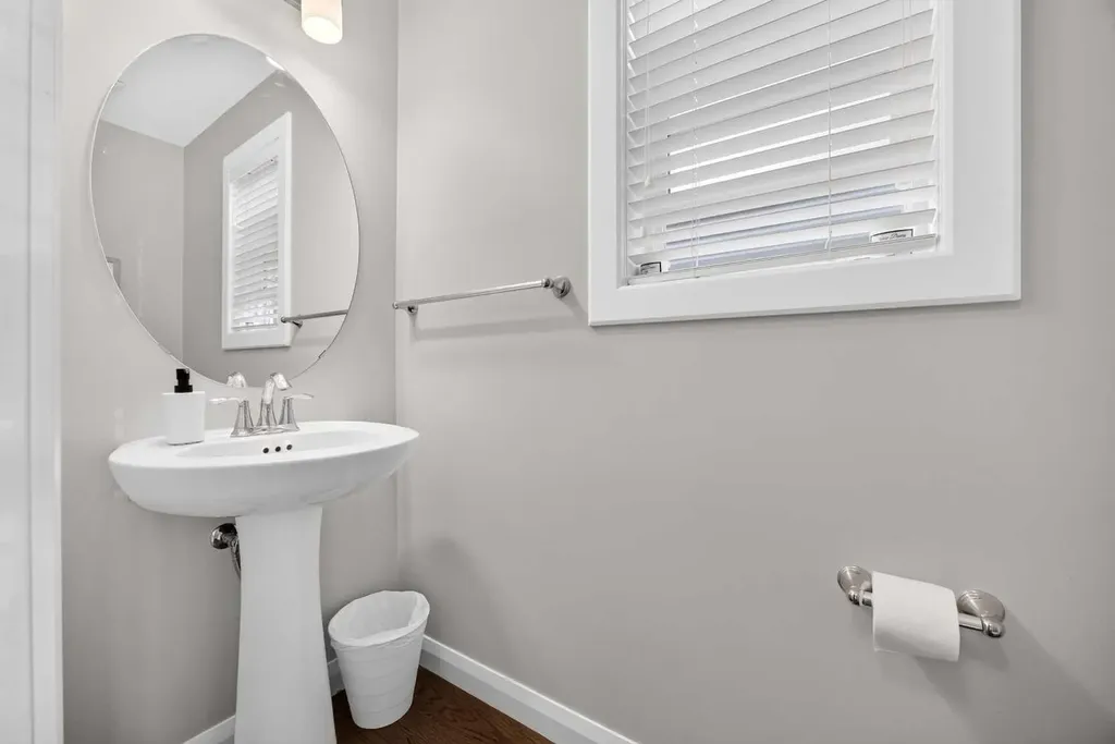 30 Evanscrest Rise NW Calgary AB T3P 0R7
