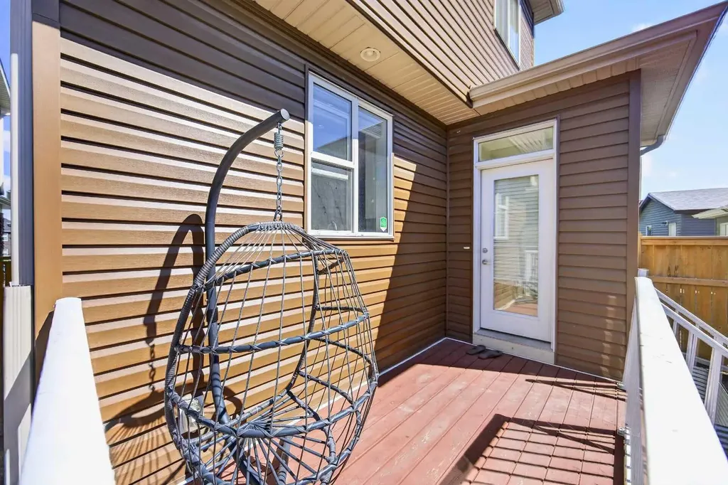 30 Evanscrest Rise NW Calgary AB T3P 0R7