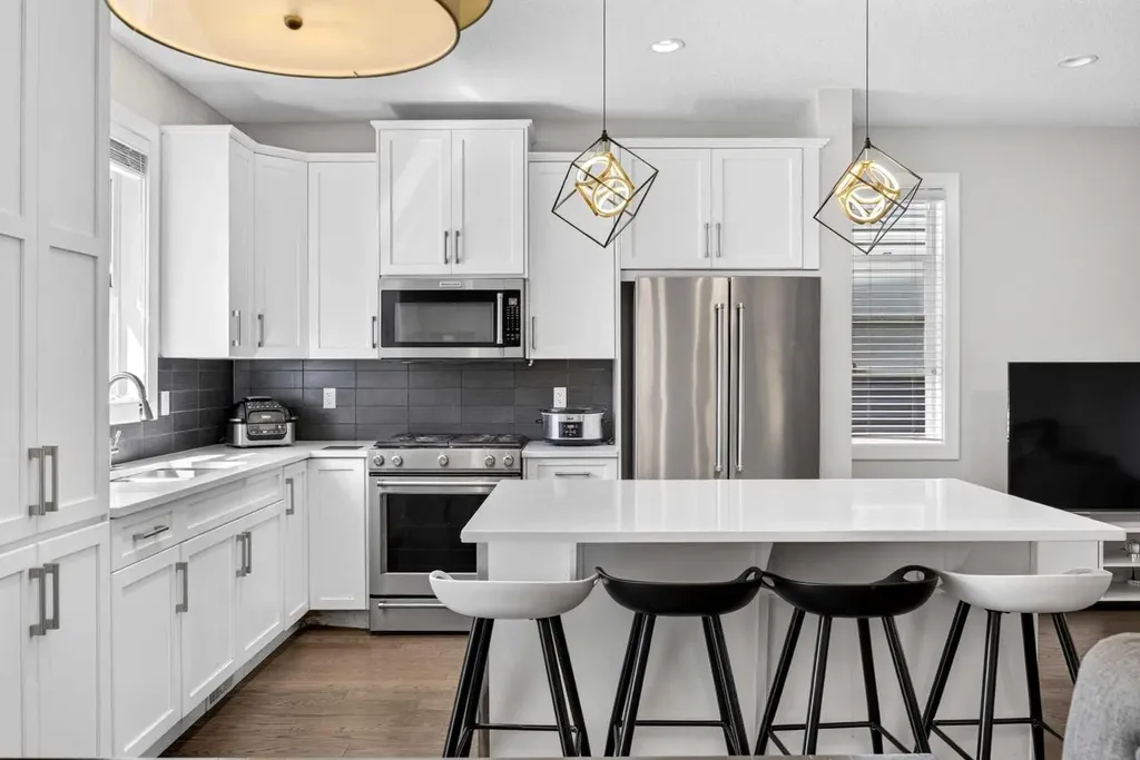 30 Evanscrest Rise NW Calgary AB T3P 0R7