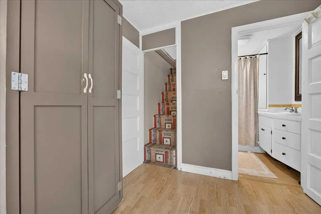 1501 14 Street Didsbury AB T0M 0W0