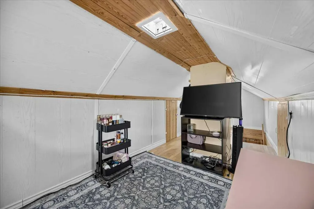 1501 14 Street Didsbury AB T0M 0W0